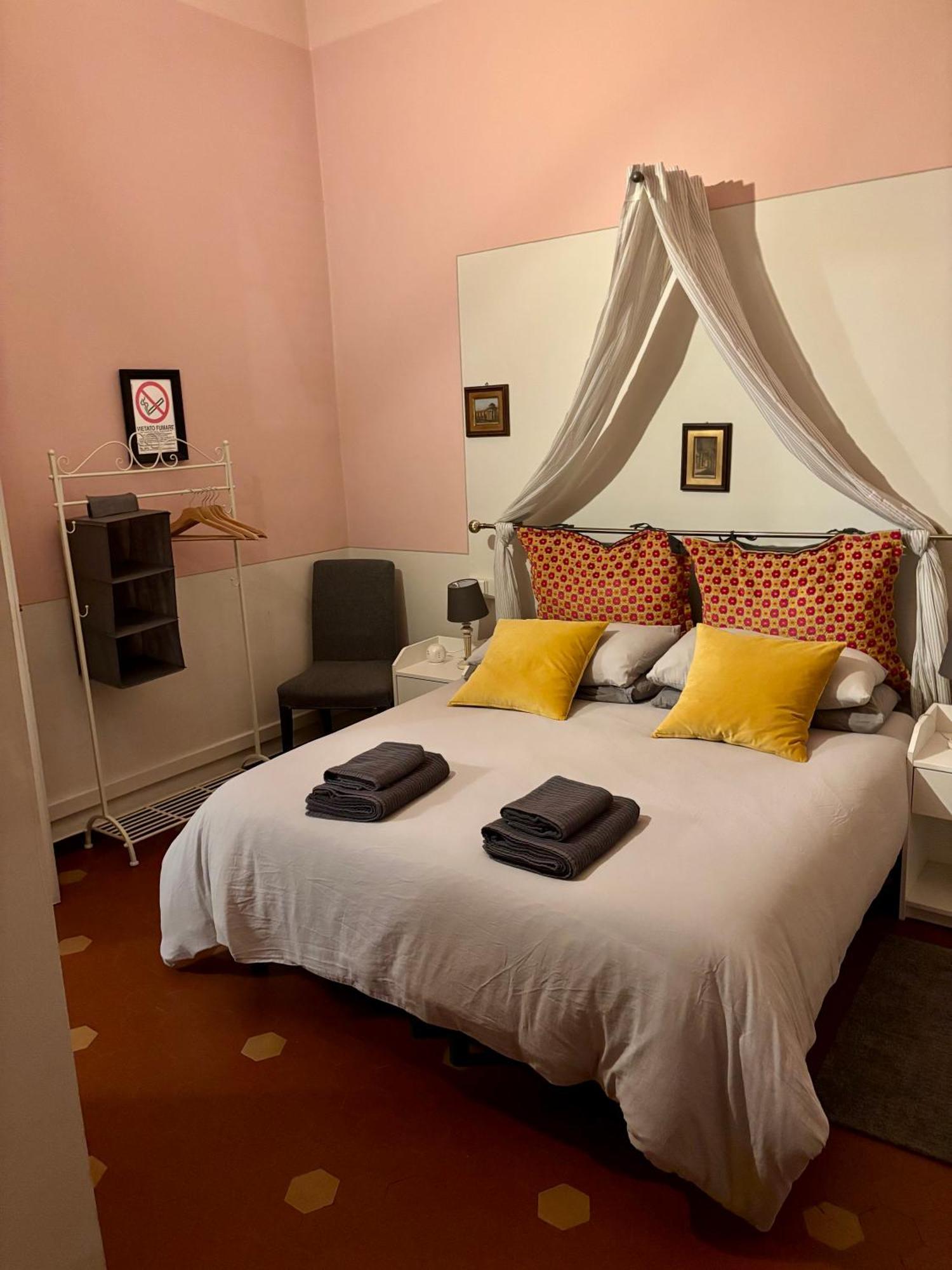 Guest House Santa Giustina Lucca Centro Storico Екстериор снимка